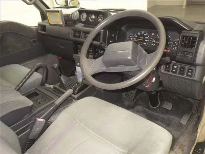 Mitsubishi DELICA WAGON