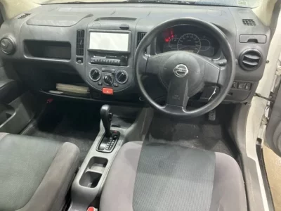Nissan AD