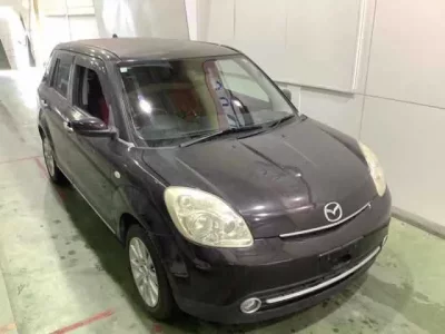Mazda VERISA