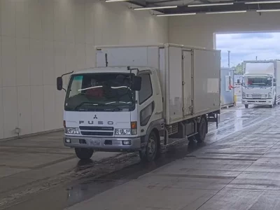 Mitsubishi FUSO FIGHTER