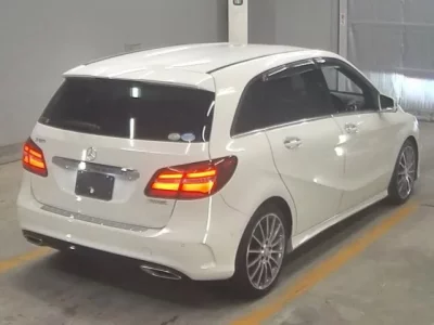 Mercedes-Benz B CLASS