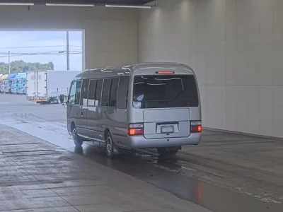Hino BUS
