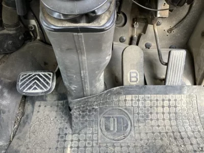 Nissan TRUCK