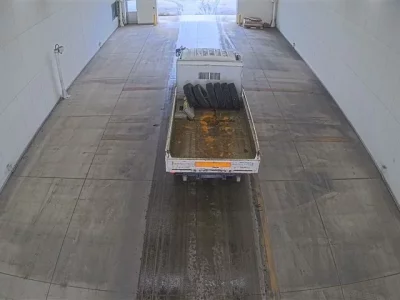Nissan TRUCK