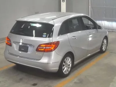Mercedes-Benz B CLASS