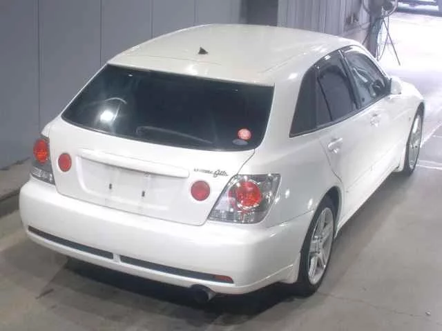 Toyota ALTEZZA WAGON