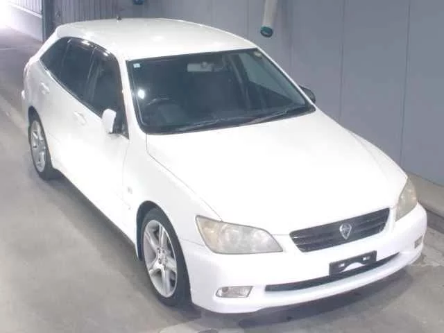 Toyota ALTEZZA WAGON