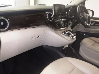 Mercedes-Benz V CLASS