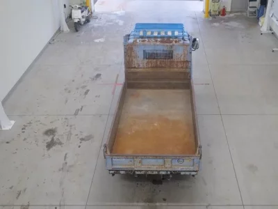 Nissan TRUCK