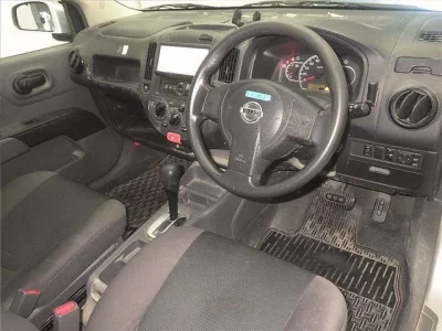 Nissan AD