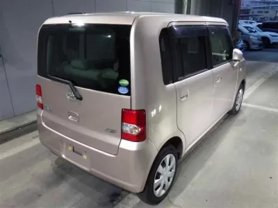 Toyota PIXIS SPACE