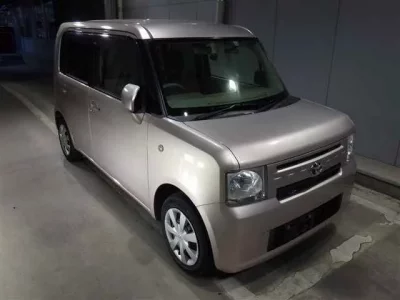 Toyota PIXIS SPACE