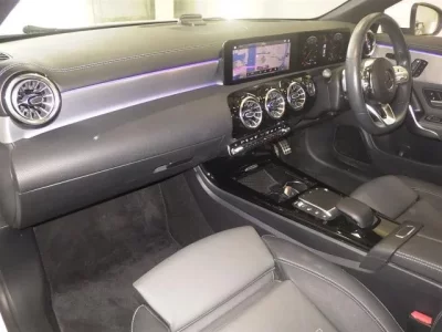 Mercedes-Benz CLA CLASS