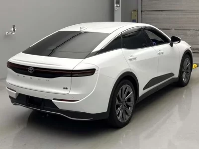 Toyota CROWN CROSSOVER
