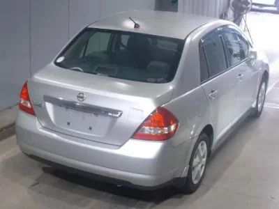 Nissan TIIDA LATIO
