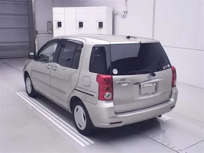 Toyota RAUM