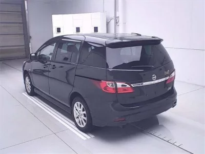 Nissan LAFESTA