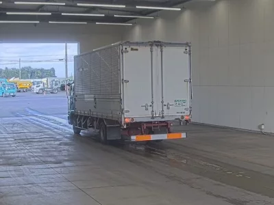 Nissan TRUCK