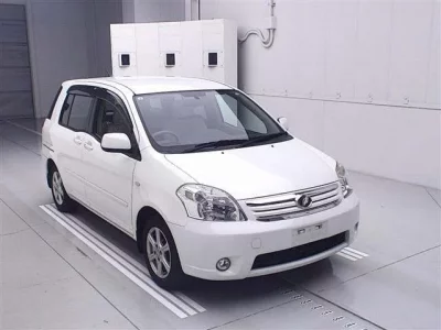 Toyota RAUM