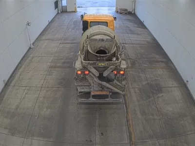 Nissan TRUCK
