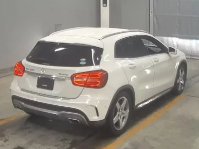 Mercedes-Benz GLA CLASS