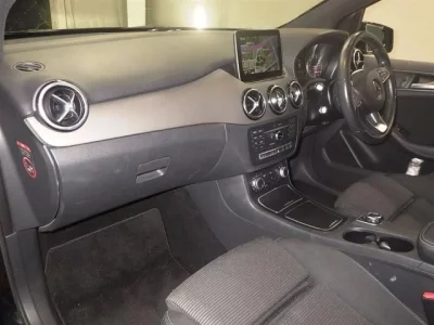 Mercedes-Benz B CLASS