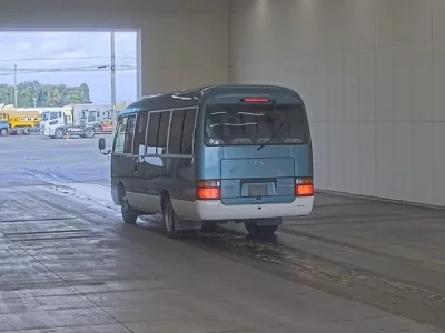 Toyota COASTER