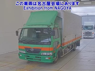Nissan TRUCK