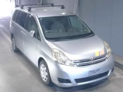 Toyota ISIS