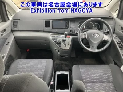 Toyota ISIS