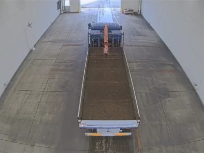 Nissan TRUCK