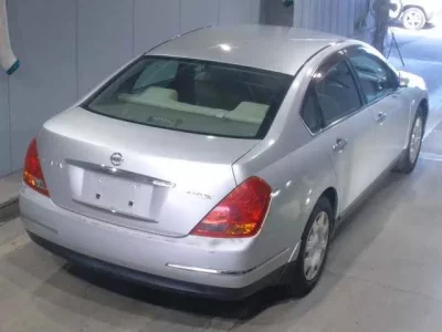 Nissan TEANA