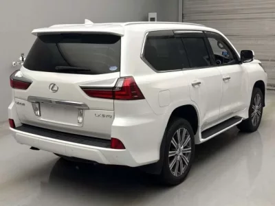 Lexus LX