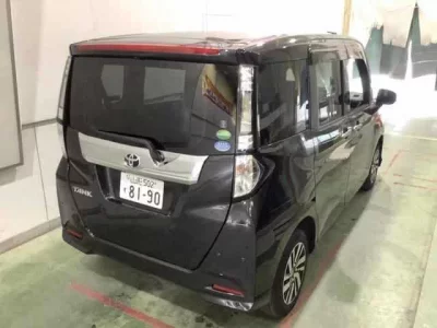 Toyota TANK