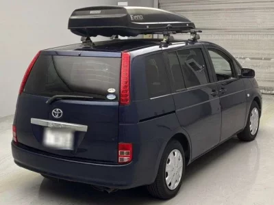 Toyota ISIS