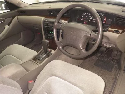 Nissan LAUREL