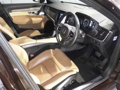 Volvo V90
