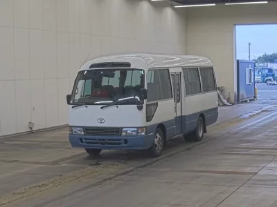 Toyota COASTER