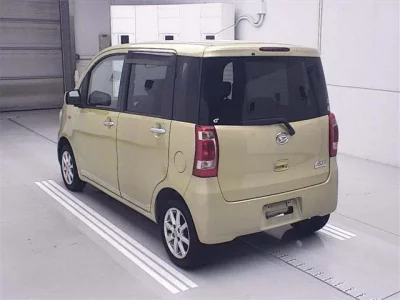 Daihatsu TANTO EXE