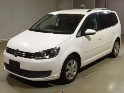 Volkswagen GOLF TOURAN