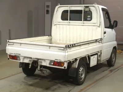 Nissan CLIPPER TRUCK