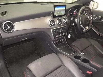 Mercedes-Benz CLA CLASS