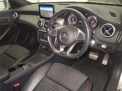 Mercedes-Benz CLA CLASS