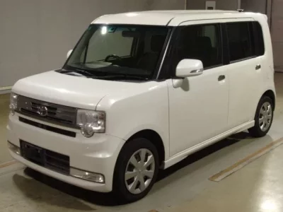 Toyota PIXIS SPACE