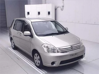 Toyota RAUM