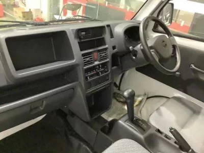 Nissan CLIPPER TRUCK
