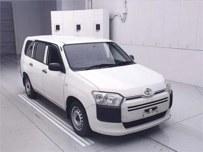 Toyota SUCCEED
