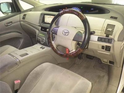 Toyota ESTIMA HYBRID