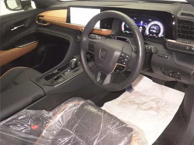Toyota CROWN CROSSOVER