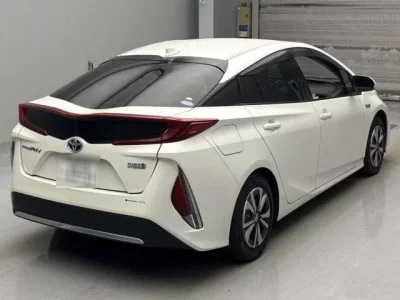 Toyota PRIUS PHV